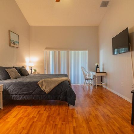 Spacious 4-bedroom 2-bath Abode Close to All Winter Haven Exterior foto
