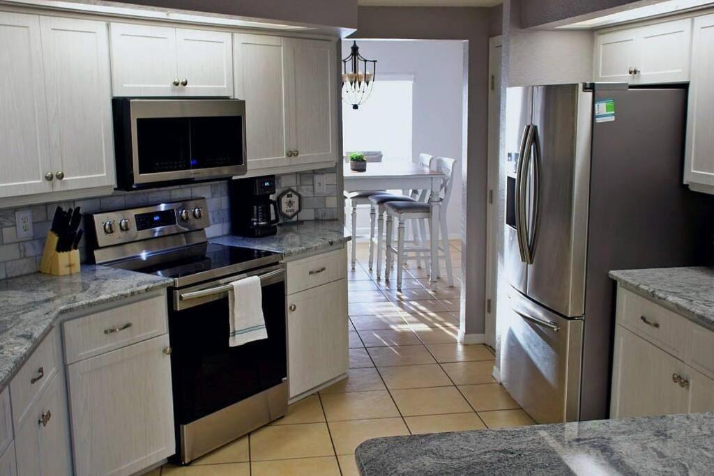 Spacious 4-bedroom 2-bath Abode Close to All Winter Haven Exterior foto